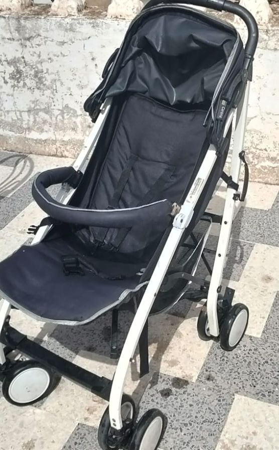 Poussette carenna importé
